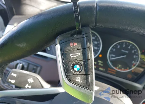 2016 BMW X1 xDrive28I z USA, uszkodzony, nr VIN WBXHT3C31GP881619